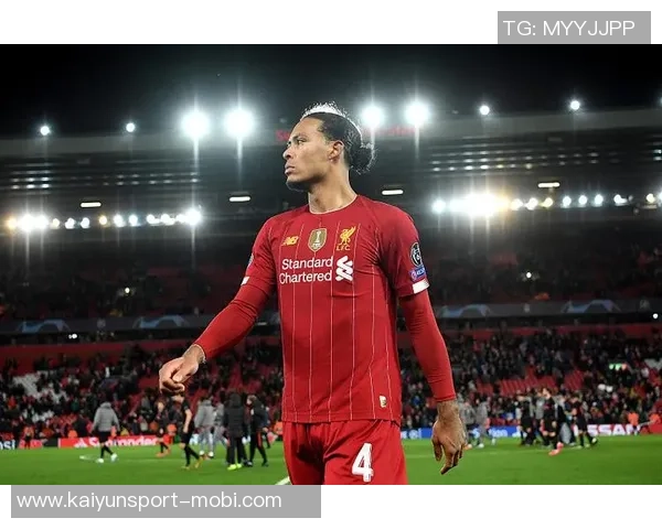 廷伯谈多位置能力与范迪克搭档的优势与信心提升 廷伯谈多位置能力与范迪克搭档的优势与信心提升